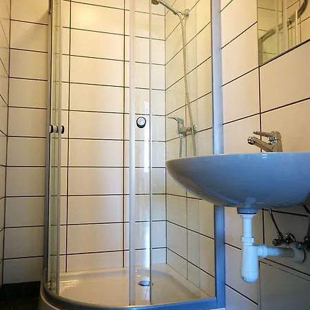 Erasmus Residence אכסניה טאלין